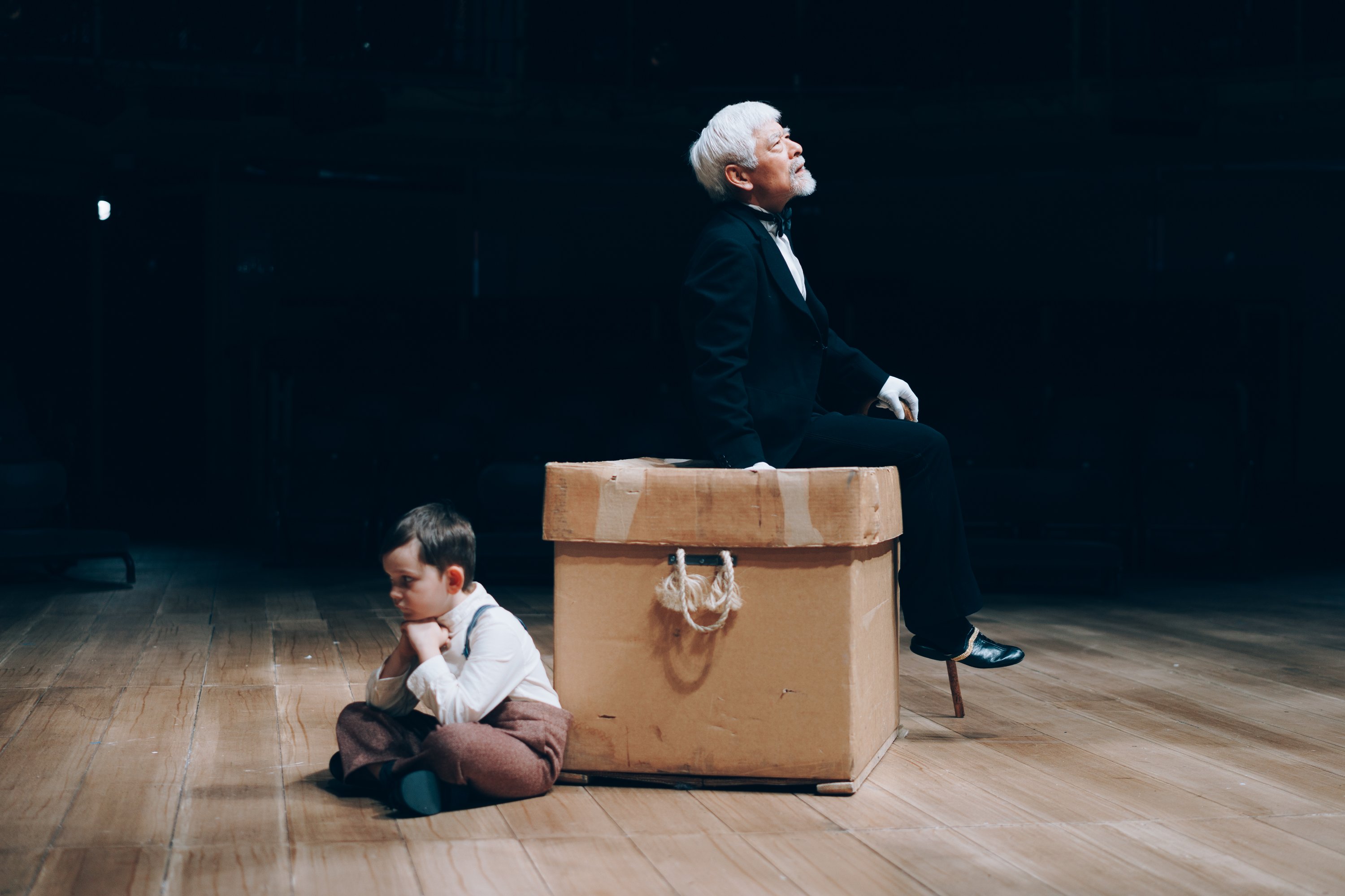 royal exchange theatre - harry oliver (grisha) - the cherry orchard-1848559962..jpg